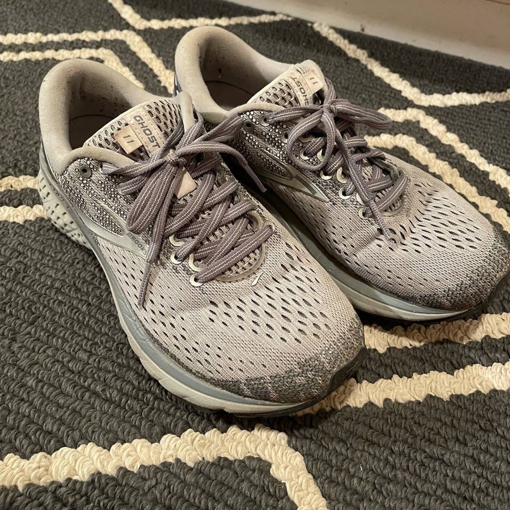 Brooks Tennis Shoes